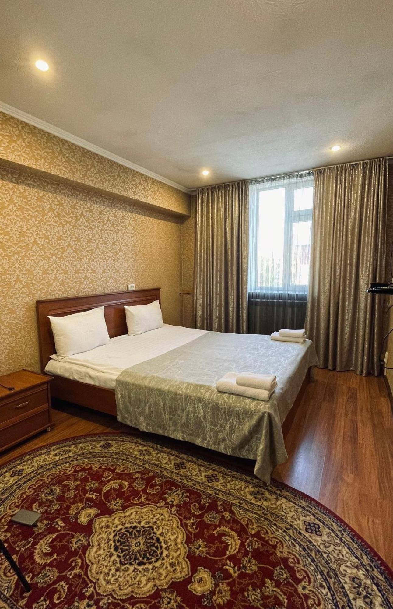 Salam Hotel Osh Exterior foto